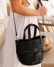 Load image into Gallery viewer, Bettina Bucket Bag Tan