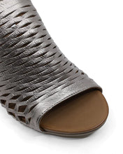 Load image into Gallery viewer, Ruby Mouton Metallic