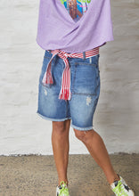 Load image into Gallery viewer, Frayed Denim Carpenter Short