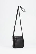 Load image into Gallery viewer, Klim Crossbody Bag Black