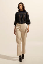 Load image into Gallery viewer, Magnet jean - Biscuit