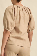 Load image into Gallery viewer, kilter top - stone