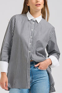 The Lady Banker Relaxed Girlfriend Shirt - Midnight Wide Stripe
