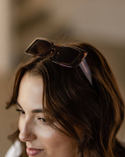 Load image into Gallery viewer, Sammie Sunglasses - Toffee