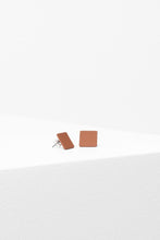 Load image into Gallery viewer, Rett Stud