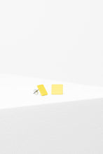 Load image into Gallery viewer, Rett Stud