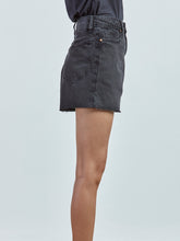 Load image into Gallery viewer, Annie