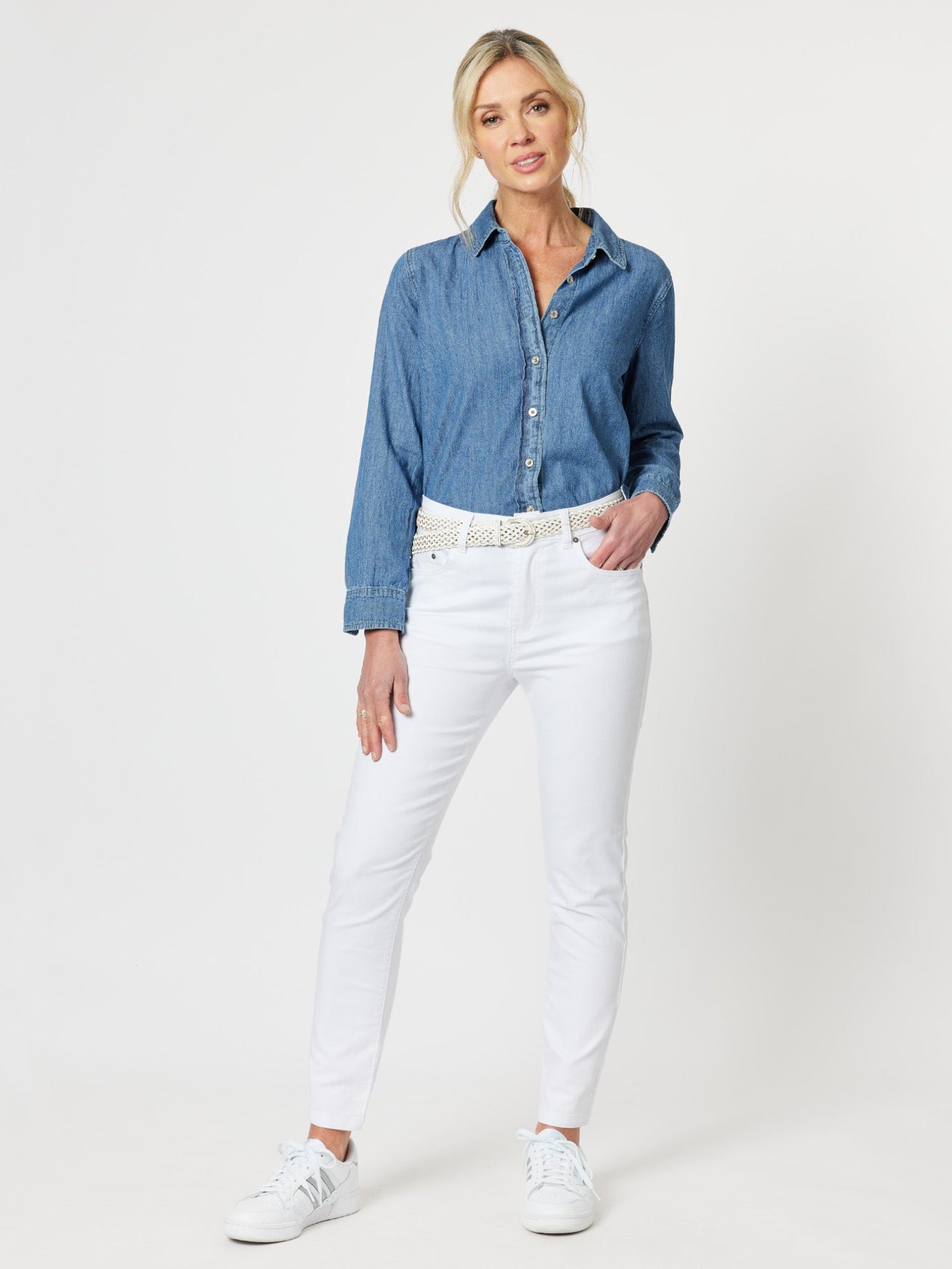 Slim Leg Miracle Denim Jean - White