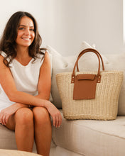 Load image into Gallery viewer, Bristol Raffia Tote Bag Tan
