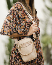 Load image into Gallery viewer, Frankie Phone Crossbody Bag Malt