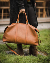 Load image into Gallery viewer, Boston Weekender Travel Bag Tan