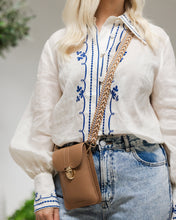 Load image into Gallery viewer, Fontaine Phone Crossbody Bag Latte
