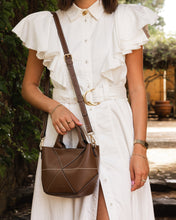 Load image into Gallery viewer, Amity Mini Tote Bag Cocoa
