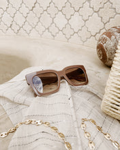 Load image into Gallery viewer, Vinny Sunglasses Mushroom