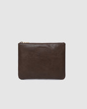 Load image into Gallery viewer, Louie Pouch - Saddle Chocolate