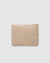 Load image into Gallery viewer, Louie Pouch - Saddle Malt