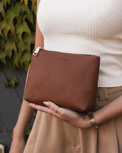 Load image into Gallery viewer, The Everyday Pouch - Tan