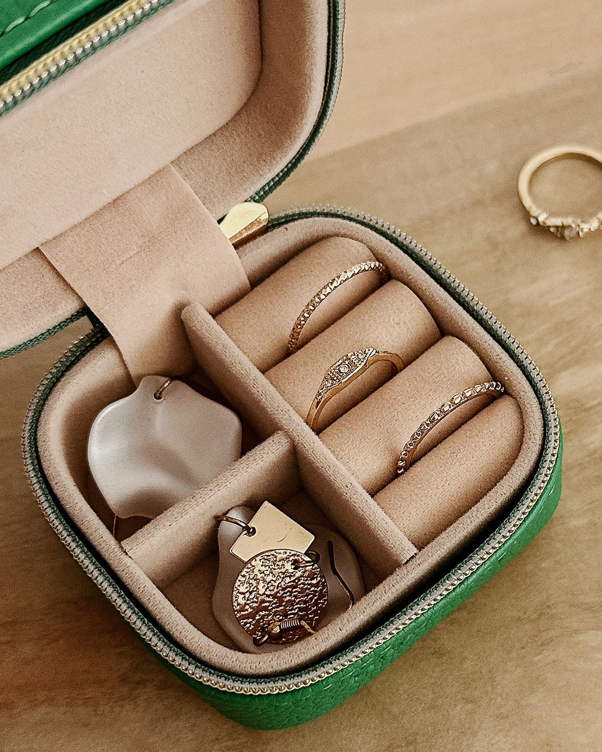 Tottie Jewellery Box Apple Green