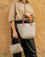 Load image into Gallery viewer, Dublin Tote Bag Chai
