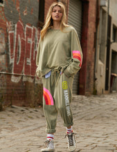 Load image into Gallery viewer, Vintage Slouchy Pant - Khaki