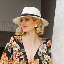 Load image into Gallery viewer, Apache Fedora Hat - Ivory
