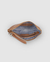 Load image into Gallery viewer, Mimi Clutch Camel