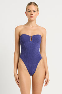 blake one piece sapphire animalia