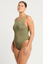Load image into Gallery viewer, guinness one piece sage tiger