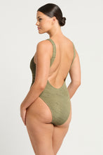 Load image into Gallery viewer, guinness one piece sage tiger