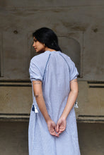 Load image into Gallery viewer, Capri Midi Navy