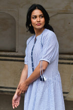 Load image into Gallery viewer, Capri Midi Navy