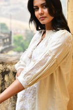 Load image into Gallery viewer, C™te d&#39;Azur Blouse Oat