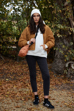Load image into Gallery viewer, stash base crossbody (cloud) - toffee