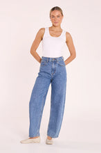 Load image into Gallery viewer, Lola Cropped Barrel Jean - Deep Blue