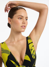 Load image into Gallery viewer, Shadow Palm Plunge One Piece Black