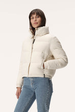 Load image into Gallery viewer, Lia Down Jacket Ivory