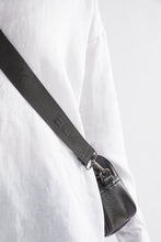Load image into Gallery viewer, Kassel Vegan Bag Black