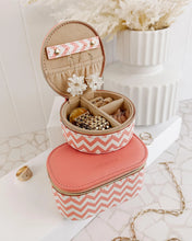 Load image into Gallery viewer, Olive Sisco Chevron Jewellery Box Pack Peach