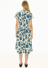 Load image into Gallery viewer, Jaine Tucked Dress Donut Palm