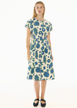Load image into Gallery viewer, Jaine Tucked Dress Donut Palm