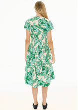 Load image into Gallery viewer, Jaine tucked Dress Static Floral
