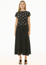 Load image into Gallery viewer, Buoy Reversible Top Black/Pebble