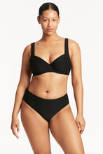 Load image into Gallery viewer, Honeycomb Mid Bikini Pant Black