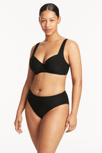 Load image into Gallery viewer, Honeycomb Mid Bikini Pant Black