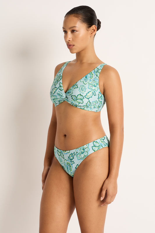 Indienne Multi Fit Twist Crop Top