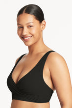 Load image into Gallery viewer, Honeycomb Cross Front Multifit Top Black