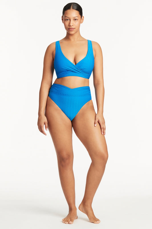 Honeycomb Cross Front Multifit Top Capri