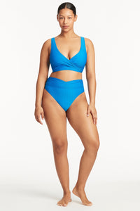 Honeycomb Cross Front Multifit Top Capri