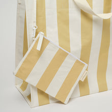 Load image into Gallery viewer, Carryall Beach Bag Butternut