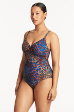 Load image into Gallery viewer, Hunter Twist Front Dd/E Cup One Piece Blue